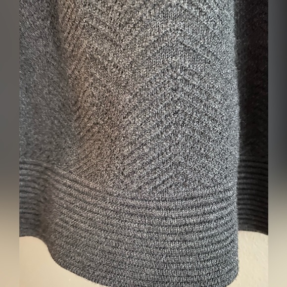 Max Studio Knit Herringbone Pattern Skirt - Picture 2 of 4